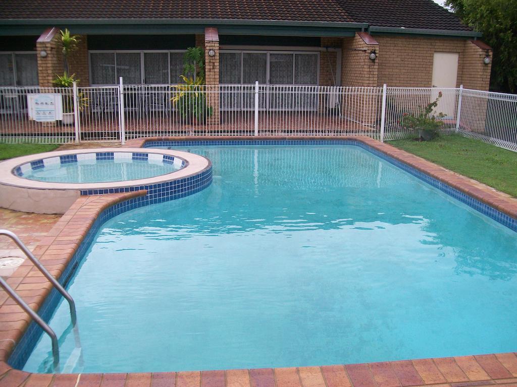 Sun Plaza Motel - Mackay Exteriör bild