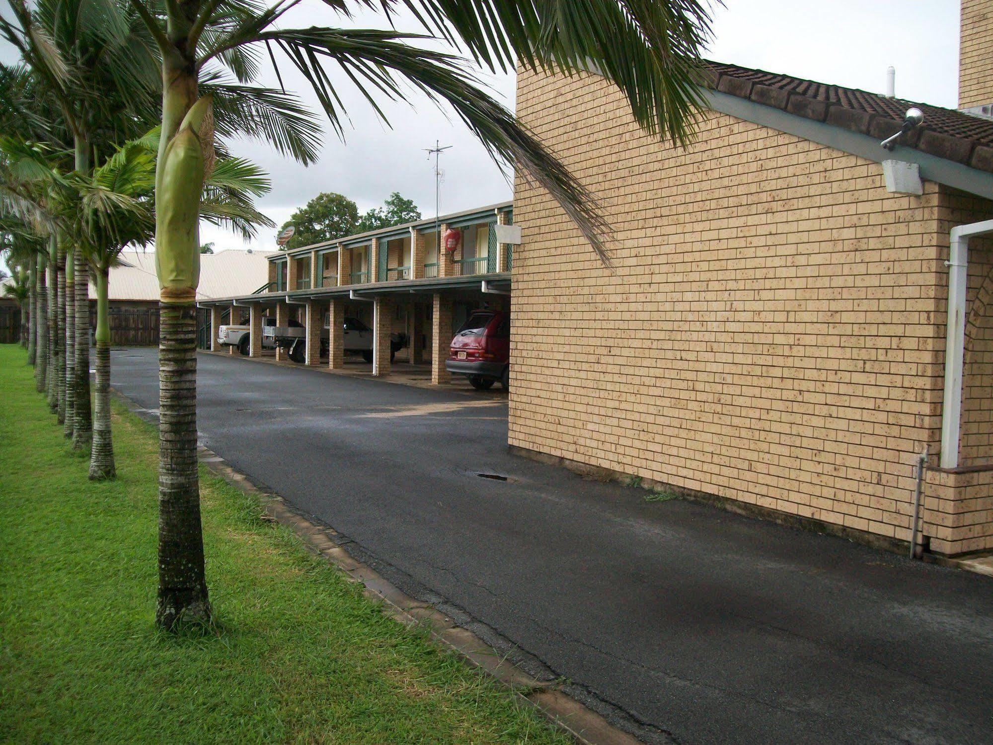 Sun Plaza Motel - Mackay Exteriör bild